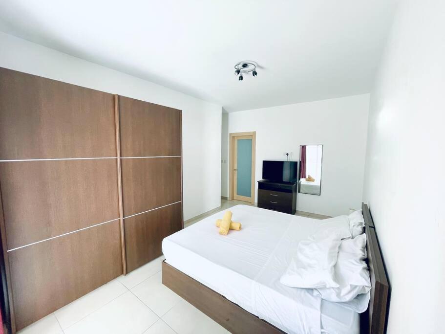 Saint Julian's Stylish Modern Central Apartment 4 Paceville מראה חיצוני תמונה